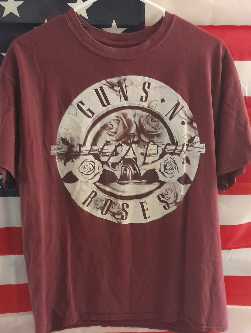 Source Unknown Men's Maroon Guns N' Roses Logo Tee